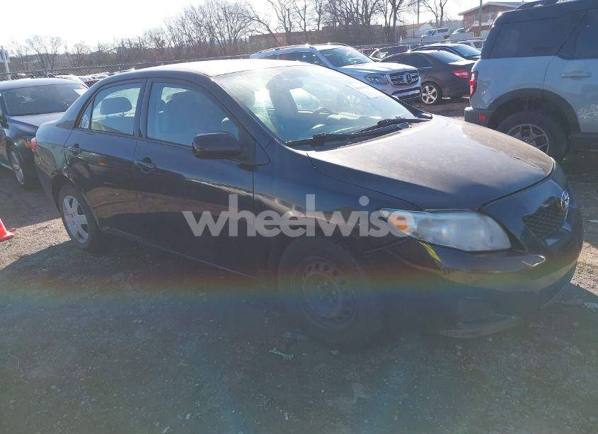 2009 Toyota Corolla LE (VIN 1NXBU40E29Z130122) main photo