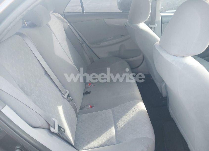 Photo 8 of 2009 Toyota Corolla LE (VIN 1NXBU40E29Z143324)