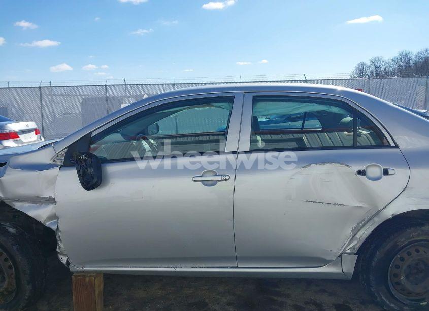 Photo 14 of 2009 Toyota Corolla LE (VIN 1NXBU40E29Z148023)