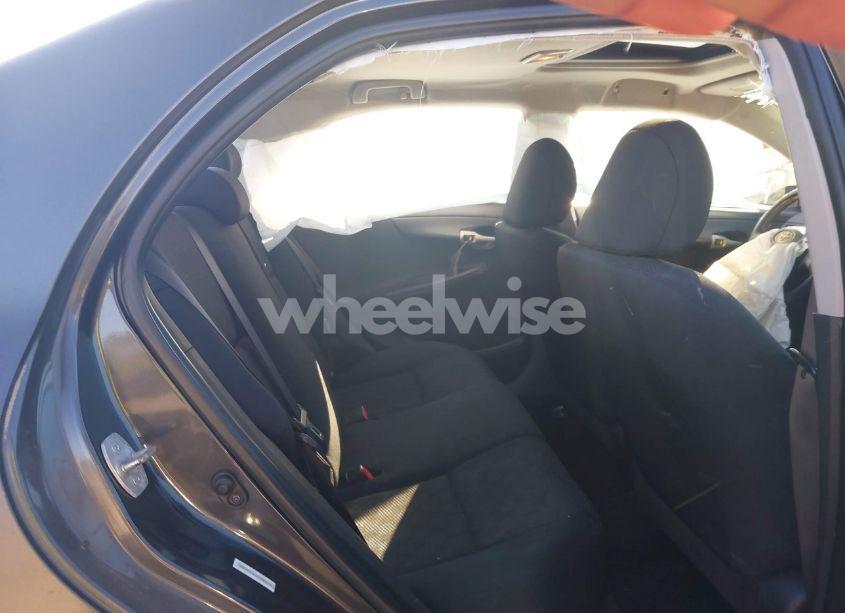 Photo 8 of 2009 Toyota Corolla S/LE/XLE (VIN 1NXBU40E29Z158311)