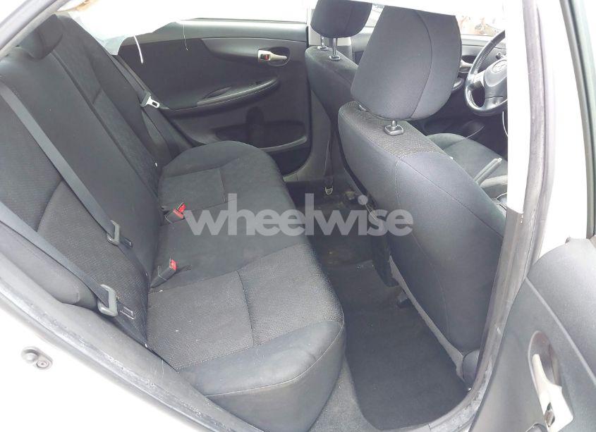 Photo 8 of 2009 Toyota Corolla LE/S/XLE (VIN 1NXBU40E39Z015948)