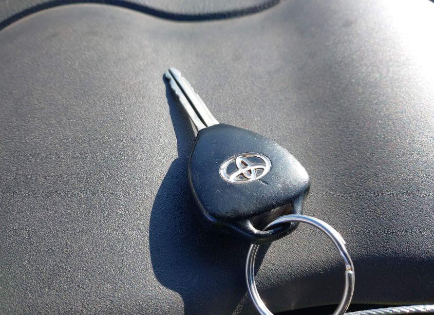 Photo 11 of 2009 Toyota Corolla S (VIN 1NXBU40E39Z051087)