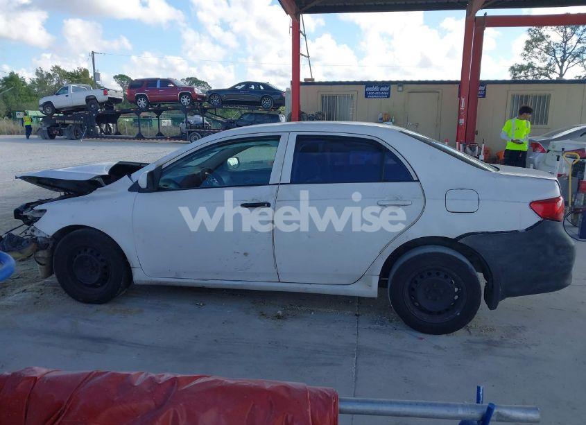 Photo 15 of 2009 Toyota Corolla LE (VIN 1NXBU40E39Z063756)