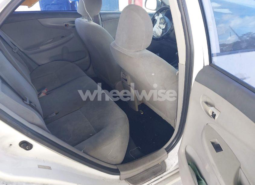 Photo 8 of 2009 Toyota Corolla LE (VIN 1NXBU40E39Z063756)