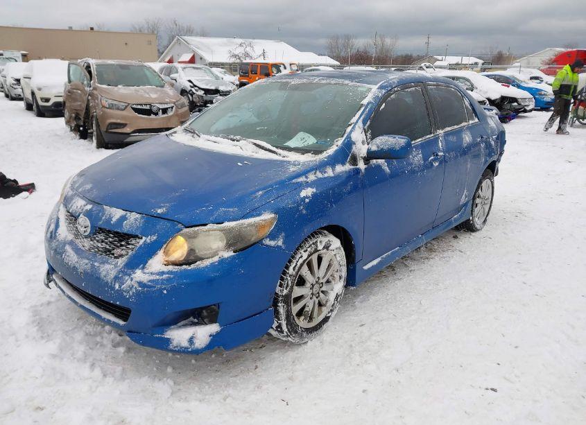 Photo 2 of 2009 Toyota Corolla S (VIN 1NXBU40E39Z067371)