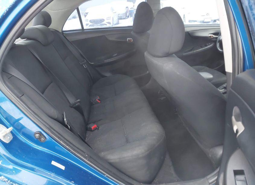 Photo 8 of 2009 Toyota Corolla S (VIN 1NXBU40E39Z067371)