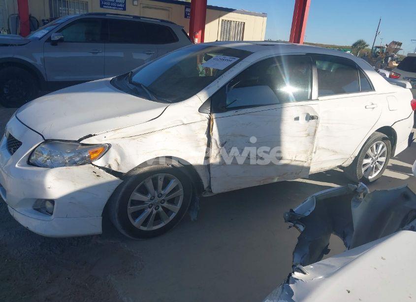 Photo 14 of 2009 Toyota Corolla S (VIN 1NXBU40E39Z080542)