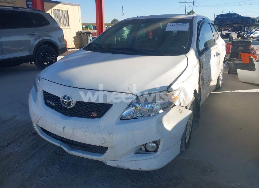 Photo 2 of 2009 Toyota Corolla S (VIN 1NXBU40E39Z080542)