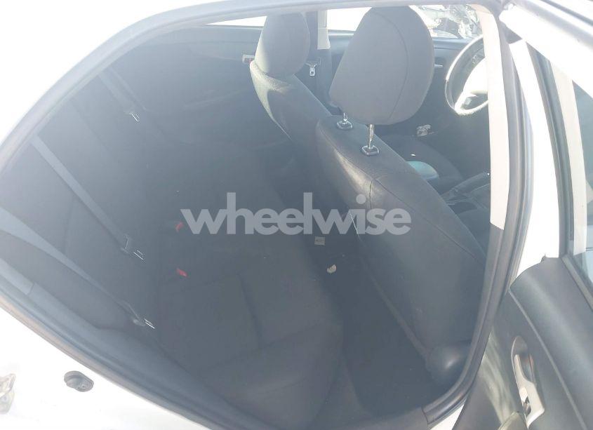 Photo 8 of 2009 Toyota Corolla S (VIN 1NXBU40E39Z080542)