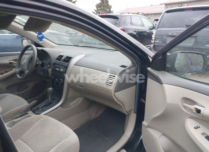 Photo 5 of 2009 Toyota Corolla LE (VIN 1NXBU40E39Z095980)