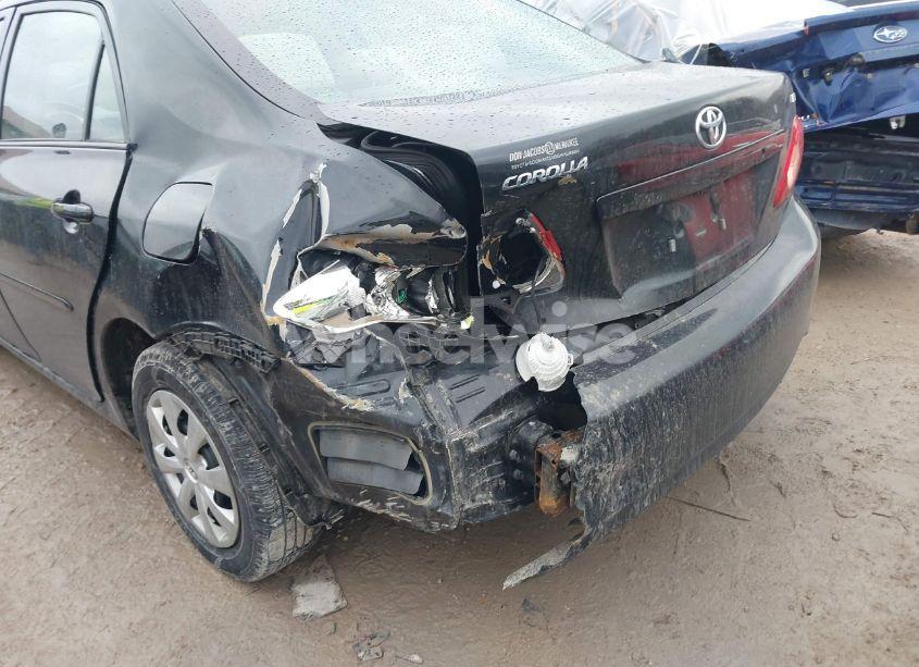 Photo 6 of 2009 Toyota Corolla LE (VIN 1NXBU40E39Z095980)