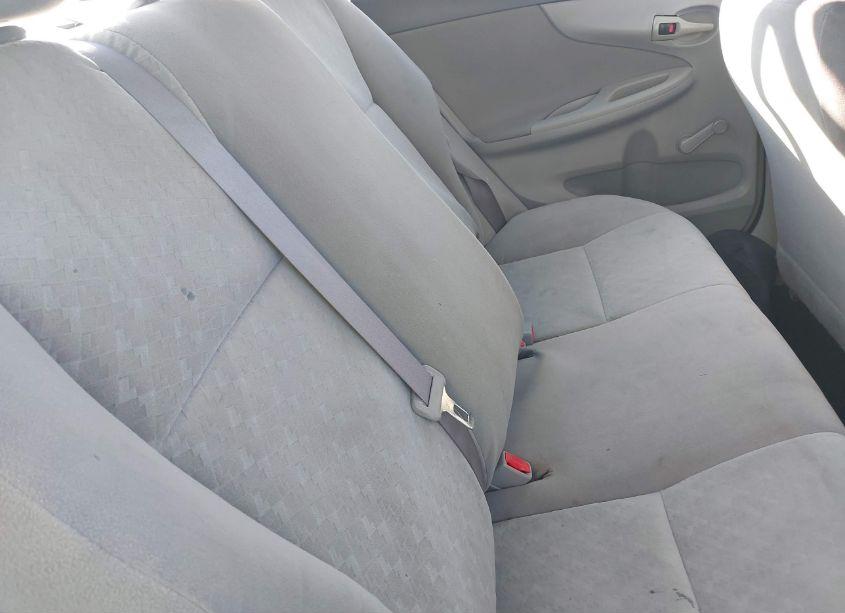 Photo 8 of 2009 Toyota Corolla (VIN 1NXBU40E39Z108470)