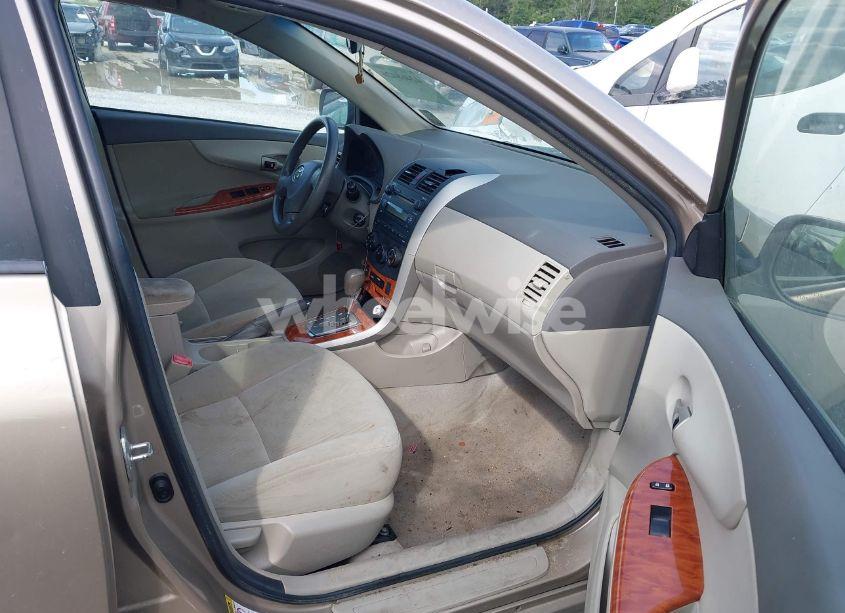 Photo 5 of 2009 Toyota Corolla XLE (VIN 1NXBU40E39Z113281)