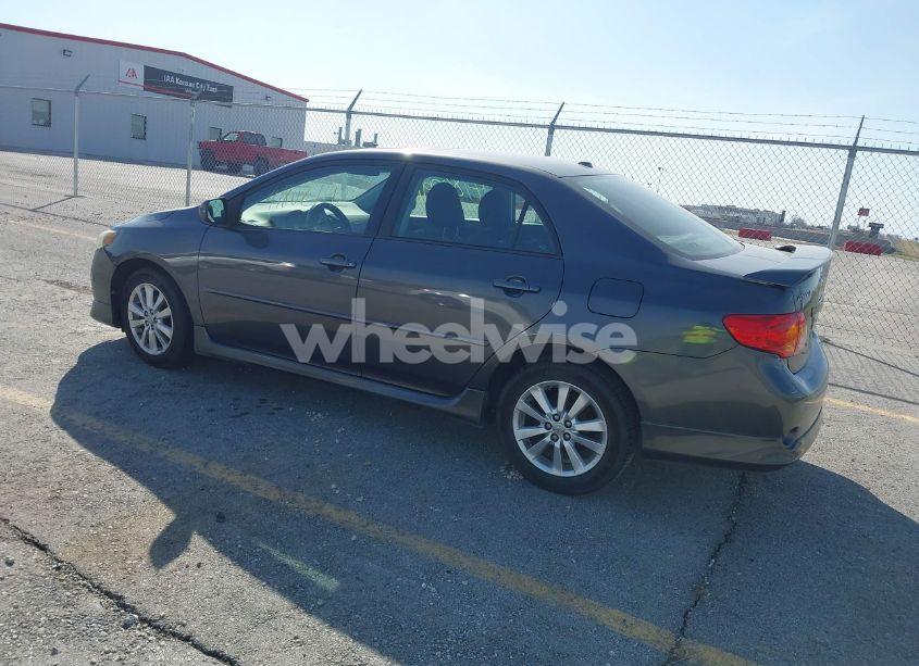Photo 3 of 2009 Toyota Corolla S (VIN 1NXBU40E39Z151397)