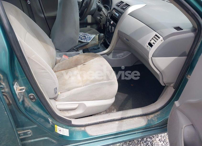 Photo 5 of 2009 Toyota Corolla LE (VIN 1NXBU40E39Z162108)