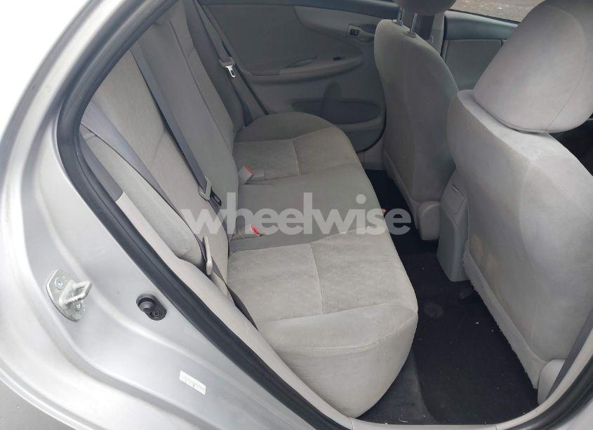 Photo 8 of 2009 Toyota Corolla LE (VIN 1NXBU40E39Z163694)