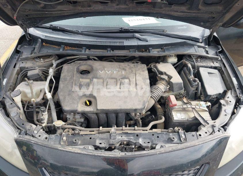 Photo 10 of 2009 Toyota Corolla S (VIN 1NXBU40E49Z035805)