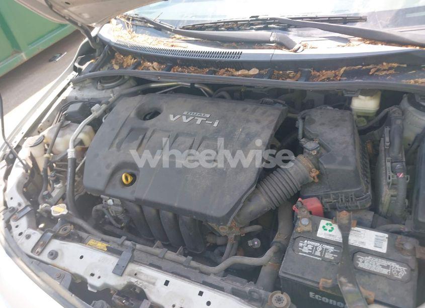 Photo 10 of 2009 Toyota Corolla S (VIN 1NXBU40E49Z052569)