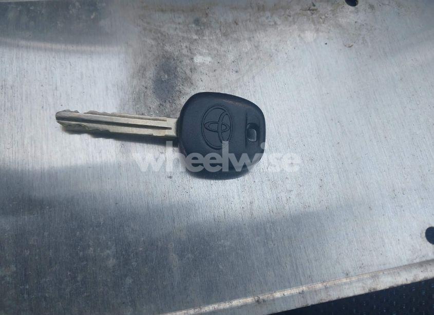 Photo 11 of 2009 Toyota Corolla S (VIN 1NXBU40E49Z052569)