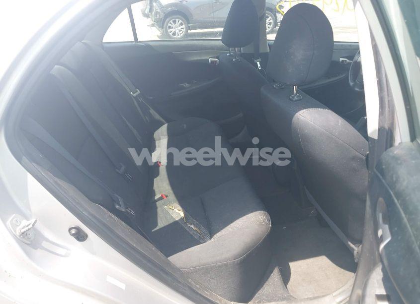 Photo 8 of 2009 Toyota Corolla S (VIN 1NXBU40E49Z052569)