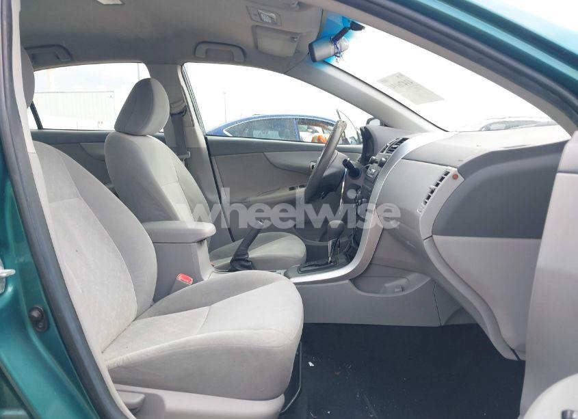 Photo 5 of 2009 Toyota Corolla LE (VIN 1NXBU40E49Z073258)