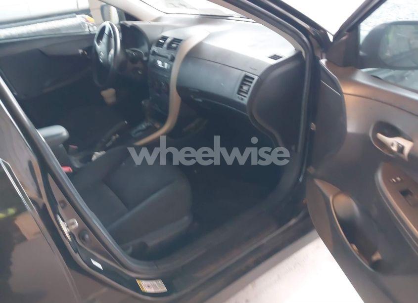 Photo 5 of 2009 Toyota Corolla S (VIN 1NXBU40E49Z073650)