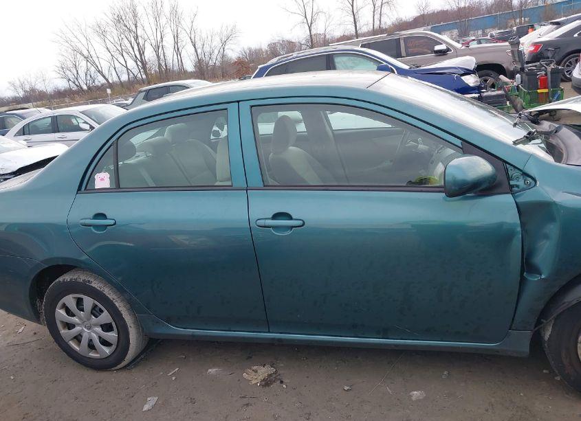 Photo 14 of 2009 Toyota Corolla LE (VIN 1NXBU40E49Z145835)