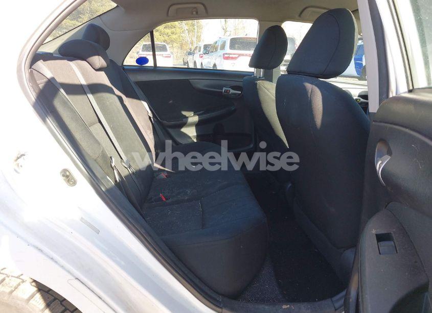 Photo 8 of 2009 Toyota Corolla S (VIN 1NXBU40E49Z157855)