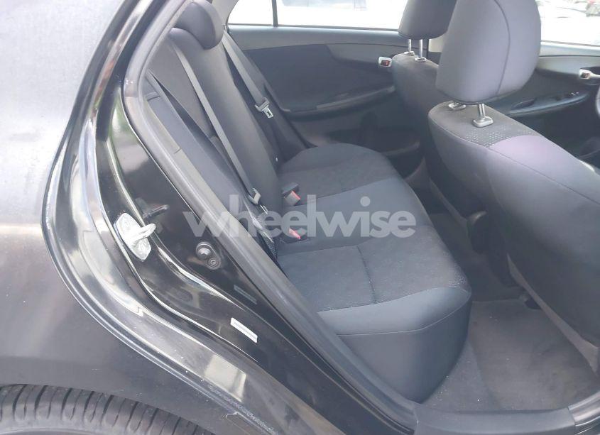 Photo 8 of 2009 Toyota Corolla S (VIN 1NXBU40E59Z010394)