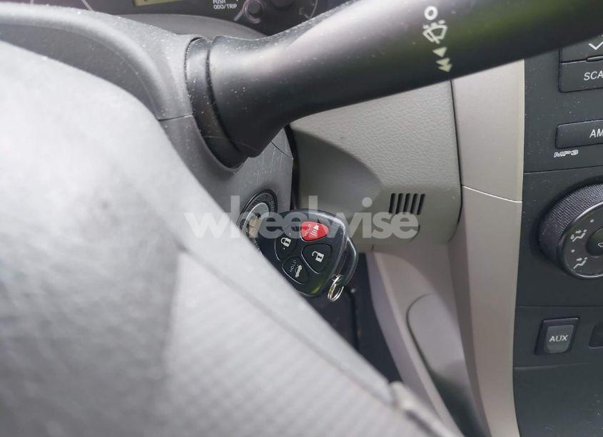 Photo 11 of 2009 Toyota Corolla LE (VIN 1NXBU40E59Z050880)