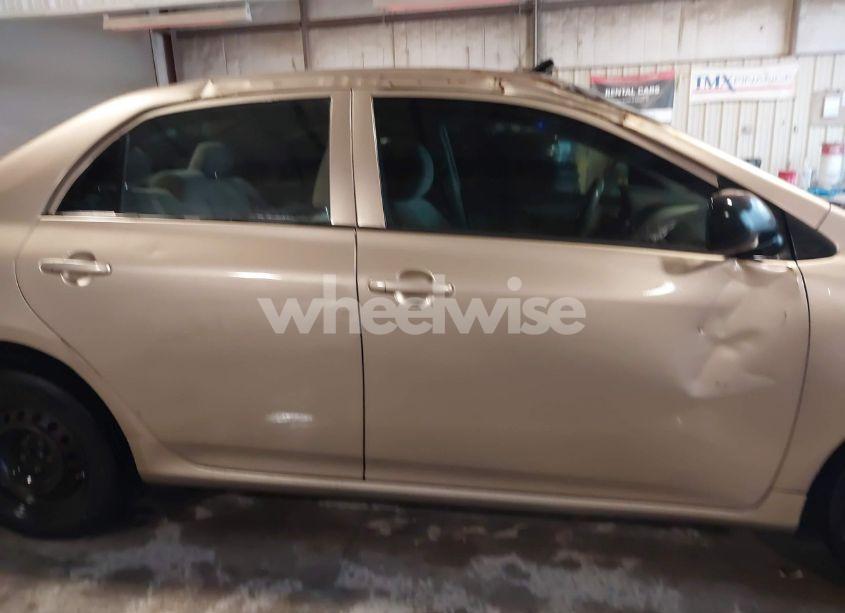 Photo 13 of 2009 Toyota Corolla LE (VIN 1NXBU40E59Z057232)