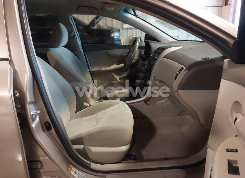 Photo 5 of 2009 Toyota Corolla LE (VIN 1NXBU40E59Z057232)