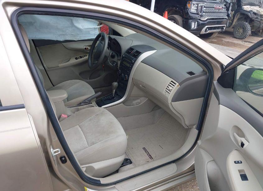 Photo 5 of 2009 Toyota Corolla LE (VIN 1NXBU40E59Z063919)