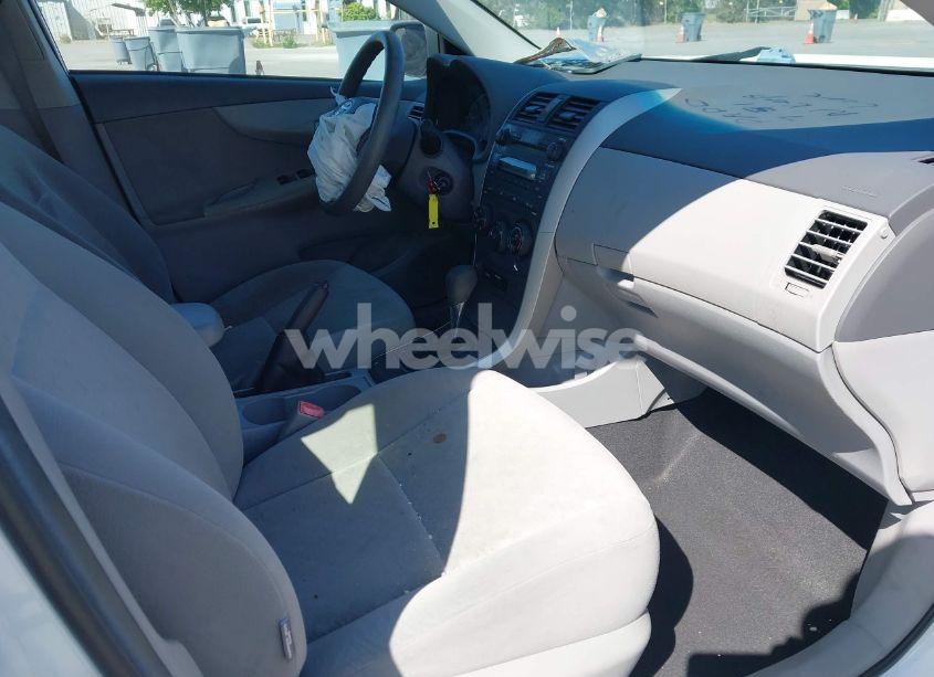 Photo 5 of 2009 Toyota Corolla LE (VIN 1NXBU40E59Z118546)