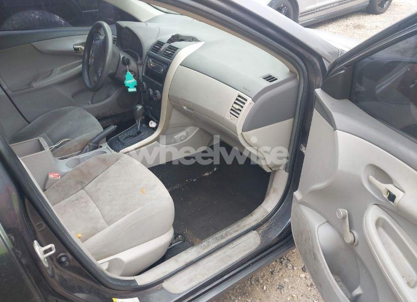 Photo 5 of 2009 Toyota Corolla (VIN 1NXBU40E59Z126615)