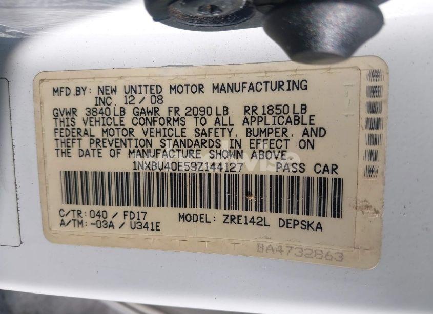 Photo 9 of 2009 Toyota Corolla S (VIN 1NXBU40E59Z144127)