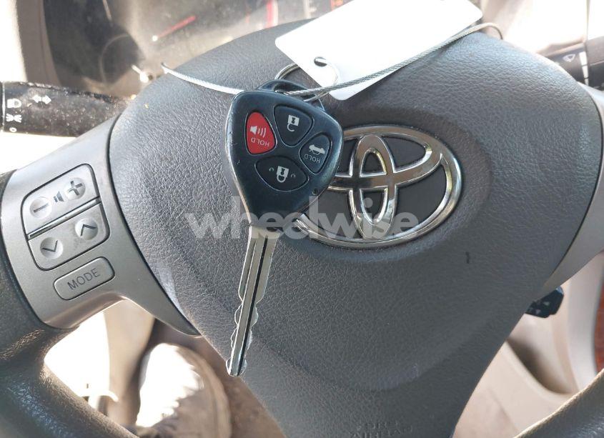 Photo 11 of 2009 Toyota Corolla XLE (VIN 1NXBU40E69Z003339)