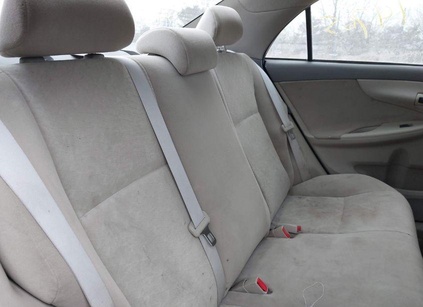 Photo 15 of 2009 Toyota Corolla LE (VIN 1NXBU40E69Z010758)