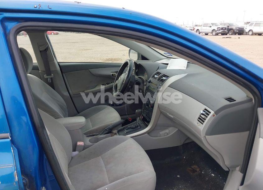 Photo 5 of 2009 Toyota Corolla LE (VIN 1NXBU40E69Z023347)