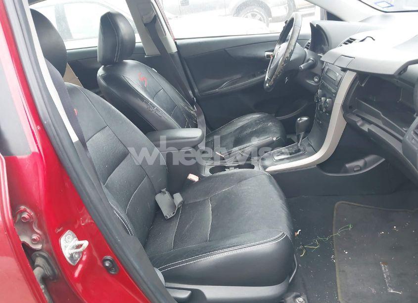 Photo 5 of 2009 Toyota Corolla S (VIN 1NXBU40E69Z026846)