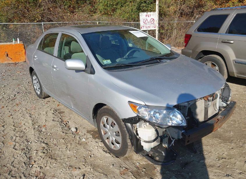 2009 Toyota Corolla LE (VIN 1NXBU40E69Z039578) main photo