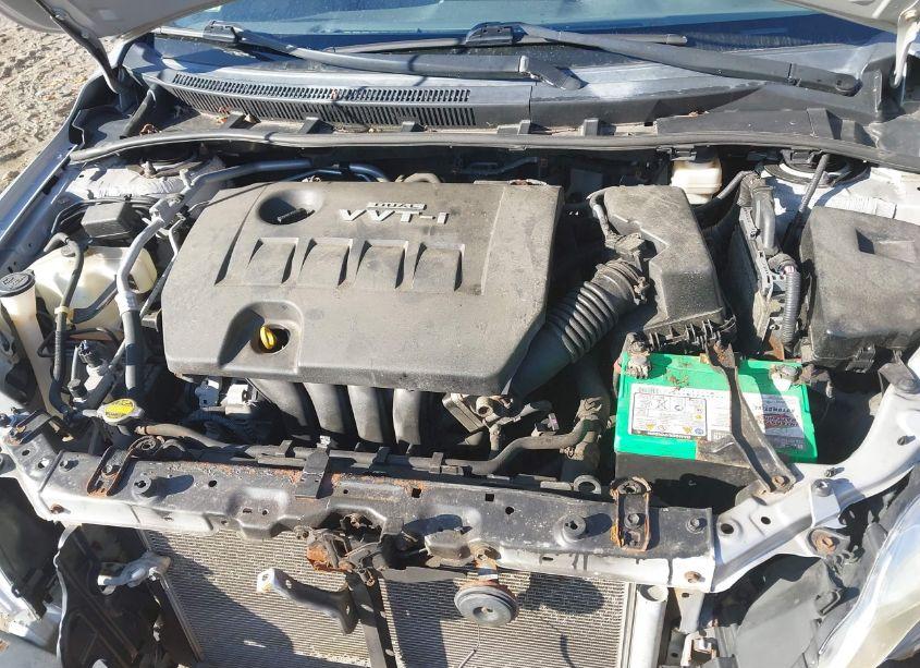 Photo 10 of 2009 Toyota Corolla LE (VIN 1NXBU40E69Z039578)