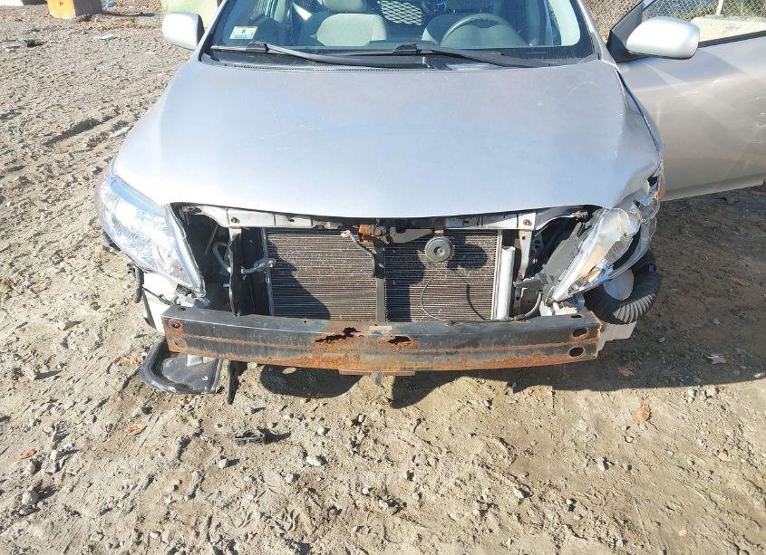 Photo 6 of 2009 Toyota Corolla LE (VIN 1NXBU40E69Z039578)