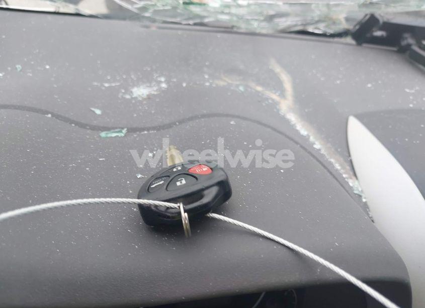 Photo 11 of 2009 Toyota Corolla LE (VIN 1NXBU40E69Z044828)