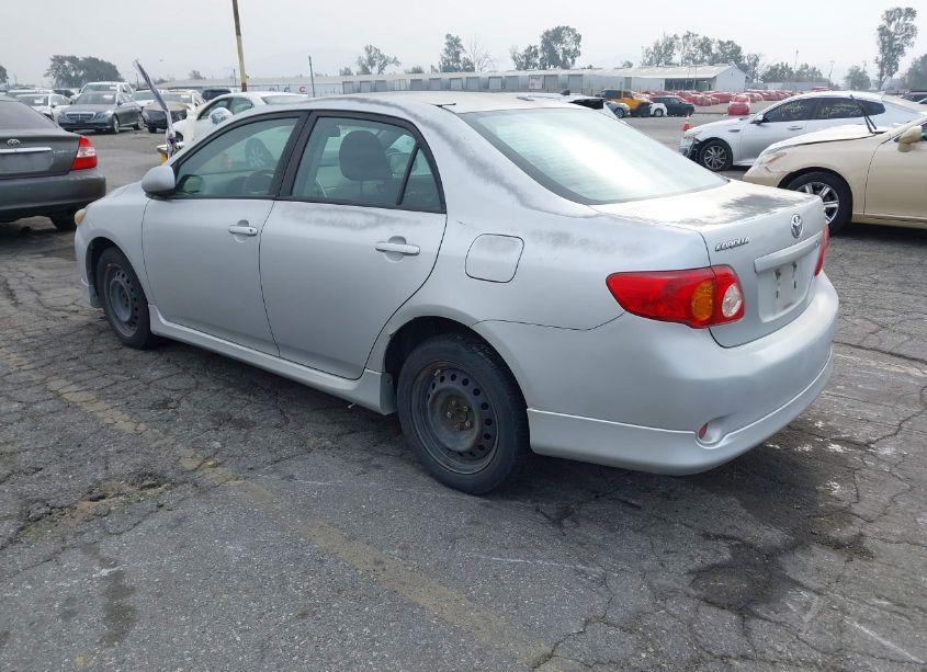 Photo 3 of 2009 Toyota Corolla S (VIN 1NXBU40E69Z047521)