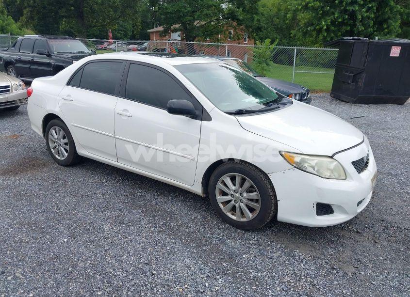 2009 Toyota Corolla XLE (VIN 1NXBU40E69Z067025) main photo