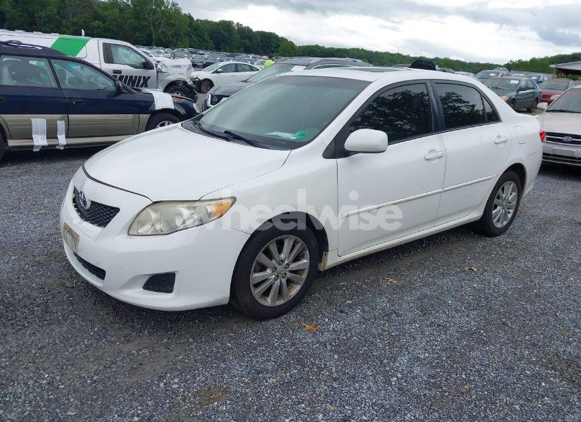 Photo 2 of 2009 Toyota Corolla XLE (VIN 1NXBU40E69Z067025)