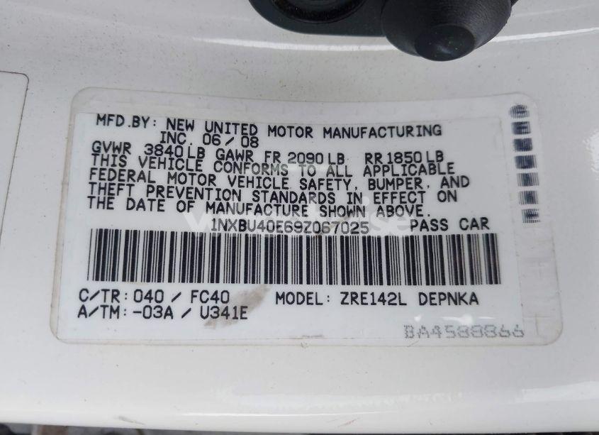 Photo 9 of 2009 Toyota Corolla XLE (VIN 1NXBU40E69Z067025)