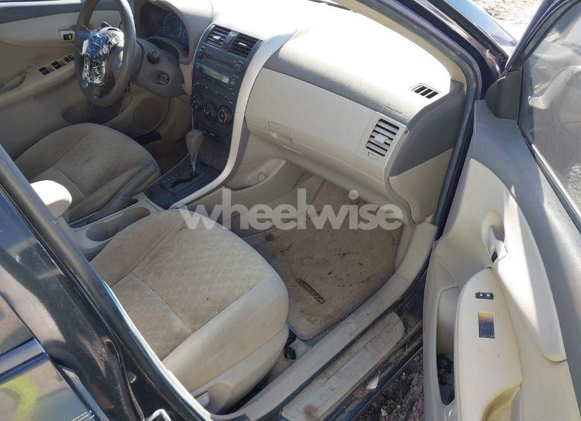 Photo 5 of 2009 Toyota Corolla LE (VIN 1NXBU40E69Z068935)