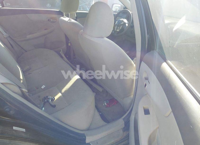 Photo 8 of 2009 Toyota Corolla LE (VIN 1NXBU40E69Z068935)